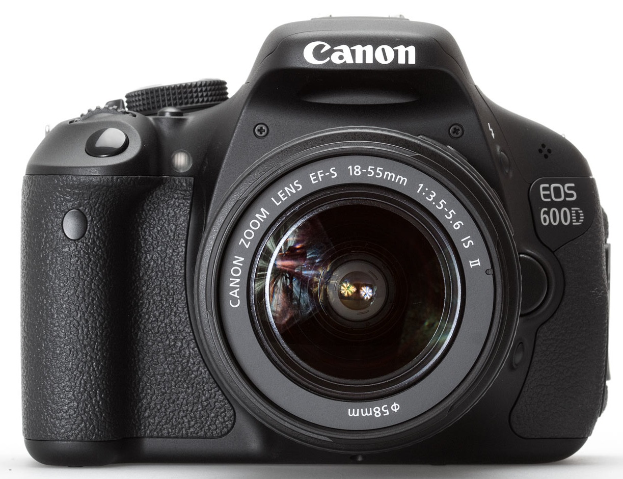 Canon 600d + 18-55mm f3.5 Lens